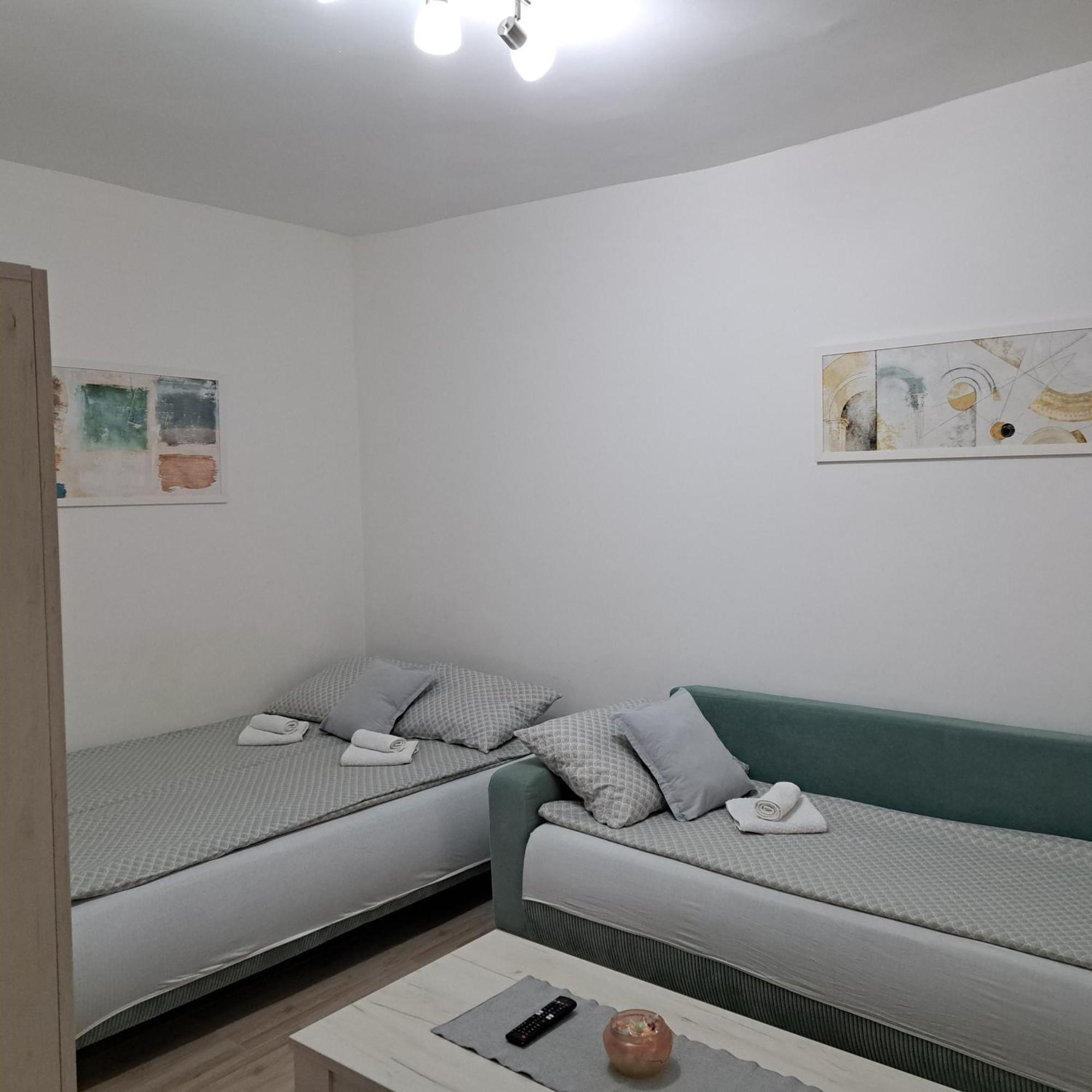 Appartement Apartman Bosiljka à Subotica Extérieur photo